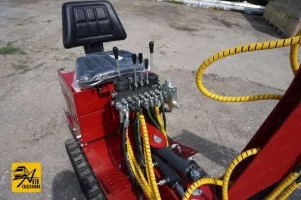 Мини-экскаватор Helffer MSV-400