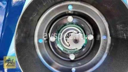 Измельчитель веток коммунальный BX42